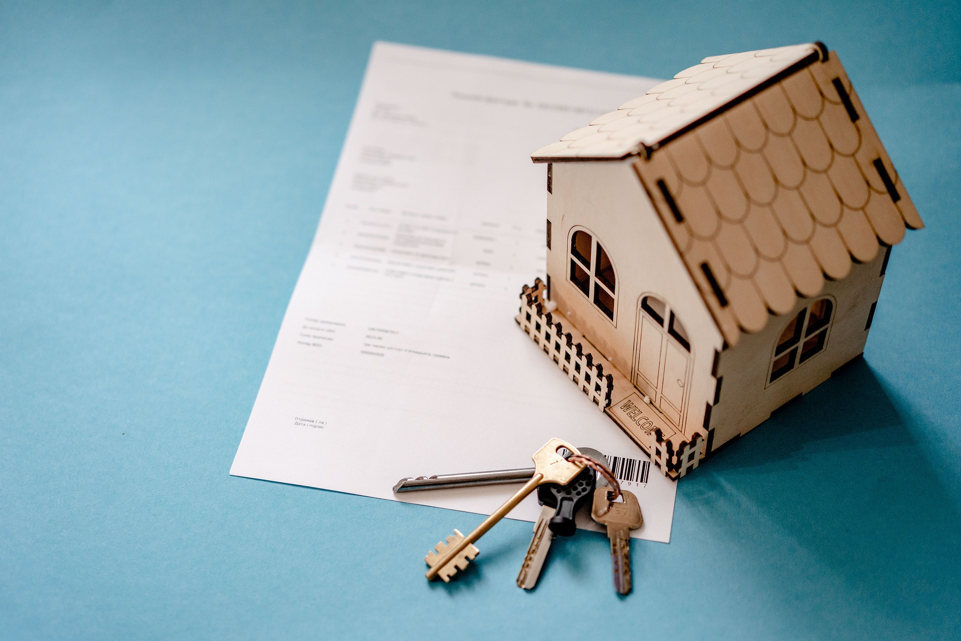 4 financial aspects to consider when buying a house